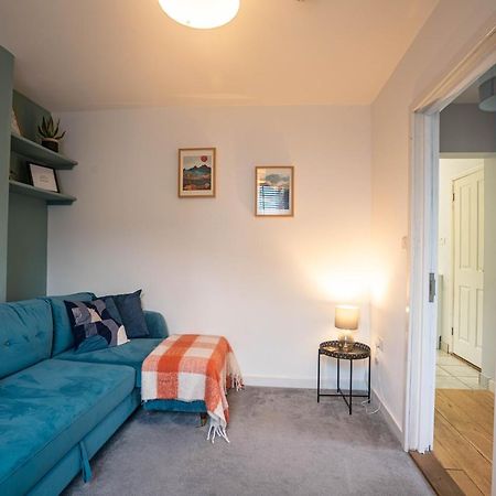 The Becket - Three Bedroom City Centre House With Parking كانتربيري المظهر الخارجي الصورة