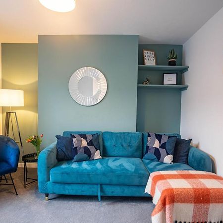 The Becket - Three Bedroom City Centre House With Parking كانتربيري المظهر الخارجي الصورة