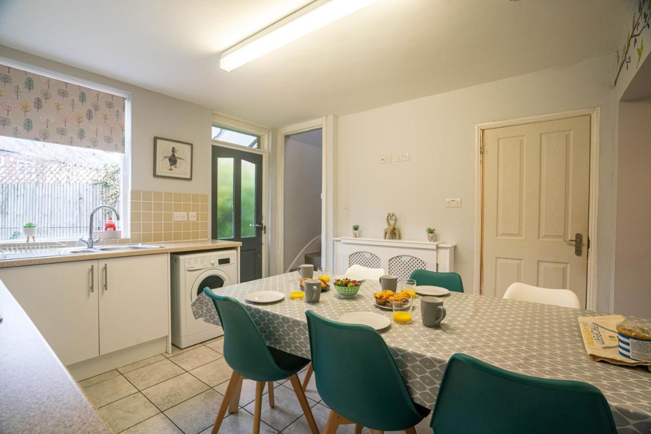 The Becket - Three Bedroom City Centre House With Parking كانتربيري المظهر الخارجي الصورة