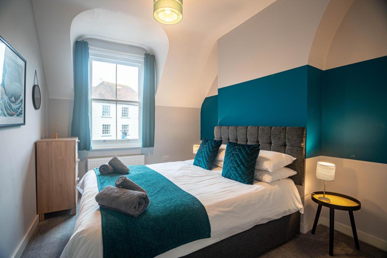 The Becket - Three Bedroom City Centre House With Parking كانتربيري المظهر الخارجي الصورة
