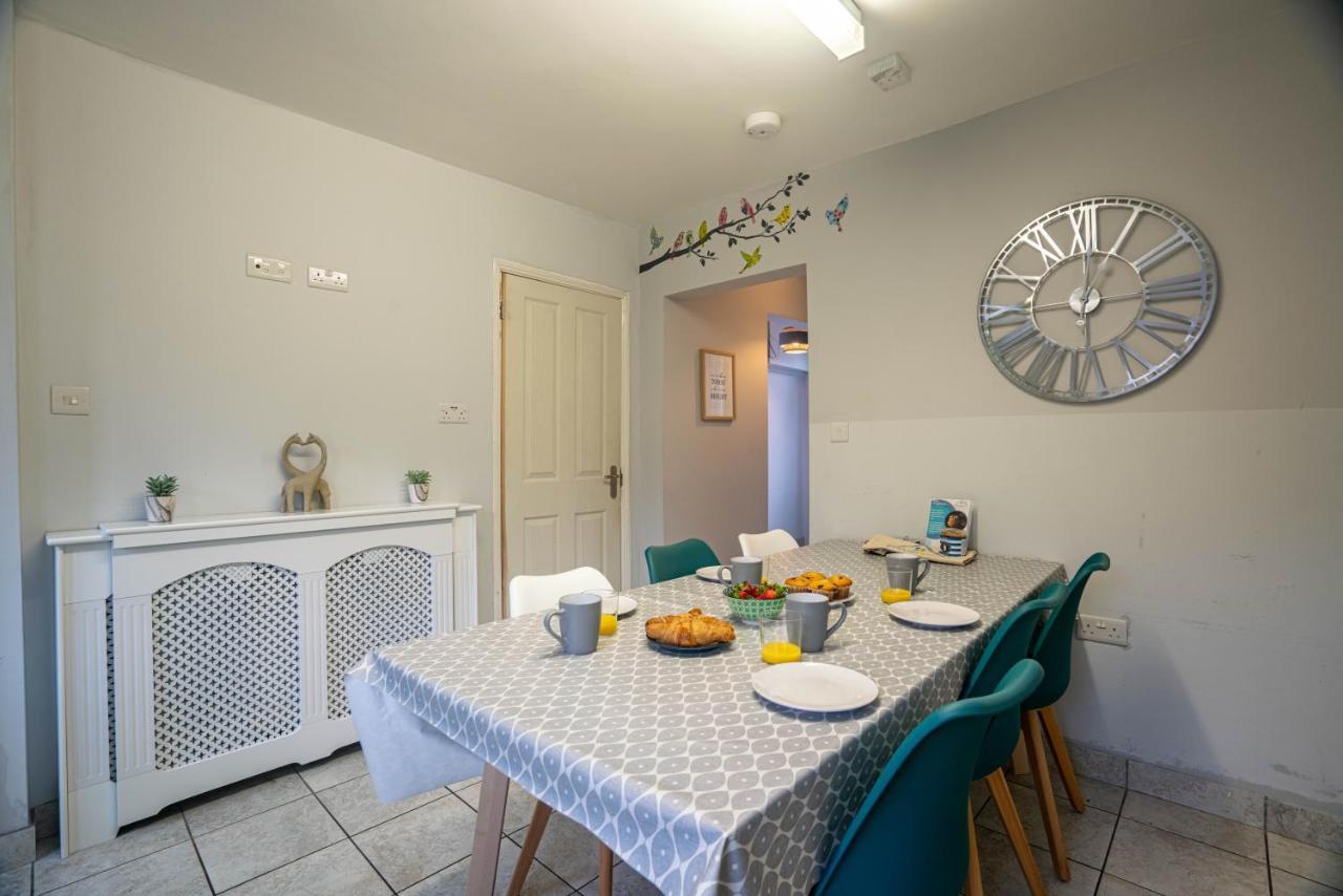 The Becket - Three Bedroom City Centre House With Parking كانتربيري المظهر الخارجي الصورة