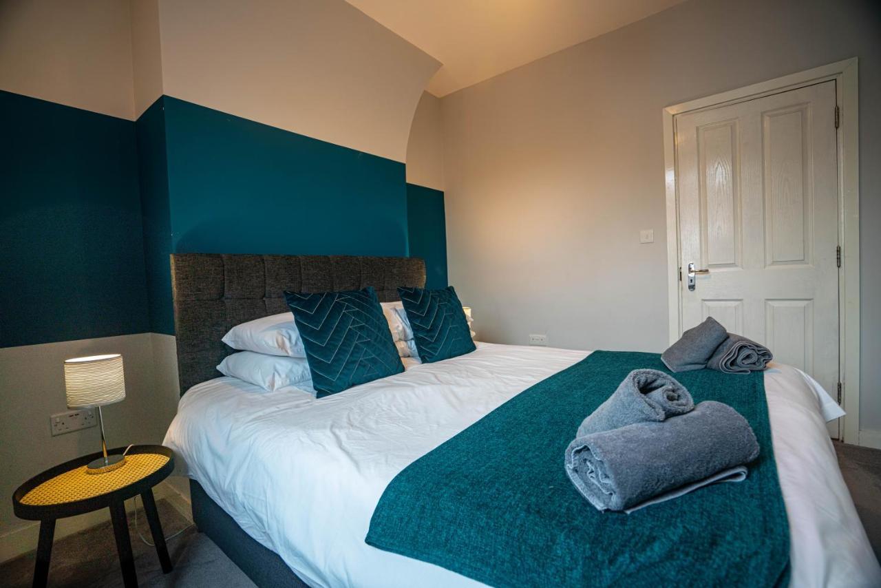 The Becket - Three Bedroom City Centre House With Parking كانتربيري المظهر الخارجي الصورة
